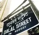 Stock markets close in green