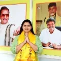 Kesineni Swetha goes to Bonda Uma house