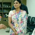 Telangana home guards met YS Sharmila
