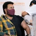 Mohanlal takes Corona vaccine