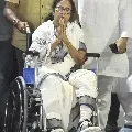 Car door caused injury to Mamata Banerjees leg