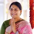 CBI Catches 3 Including TRS MPs Driver Taking Bribe At Her Delhi Home