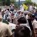 Police lathi charge and use tear gas to disperse farmers protesting against Haryana CM Khattar