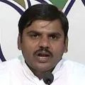 Vishnu Vardhan Reddy slams Jagan and KCR for stopping AP vehicles at boarders