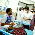 Minister KTR visits TIMS and talked to corona patients