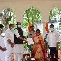 Telangana Congress leaders met governor