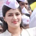 Bombay High Court cancels MP Navneet Kaur caste certificate
