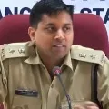 disha father and mother meet police