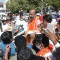 Bandi Sanjay reaches Charminar Bhagyalakshmi Temple