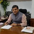 BJP leader Vishnu Vardhan Reddy says Raghurama Krishnaraju has no status to give advices to BJP