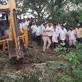 Jeep falls in well in Warangal district