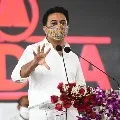TRS Working President KTR met business people in Hyderabad