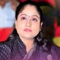 Vijayasanthi reacts to CM KCR comments on CM chair