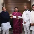 Vijayashanthi fires on KCR after joining BJP
