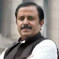 Madhu Yashkis sensation comments on Hyderabad mayor post