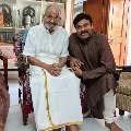 Chiranjeevi visits K V iswanath along with his wife Surekha