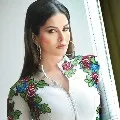 Sunny Leone cryptic post on Kangana Ranaut