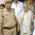 Student Who Accused Chinmayanand Of Rape takes U turn