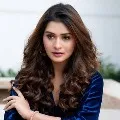 Paya expressed her desire to act with three stars