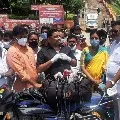 Budda Venkanna gives a fitting reply to Sajjala on media liberty
