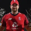 england reaches 1st place in t20
