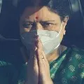 Expelled AIADMK leader VK Sasikala leaves for Tamil Nadu