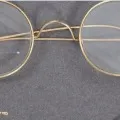Spectacles of Gandhi gets huge price in auction