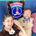 Poonam Kaur meets Cyberabad commissioner VC Sajjanar