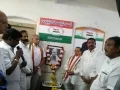 మాజీ ప్రధాని పీవీకి కేవీపీ, గిడుగు, బాపిరాజు నివాళి!