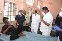 కరోనా మహమ్మారి బారిన పడిన వారికి మెరుగైన వైద్య సేవలు: మంత్రి తలసాని