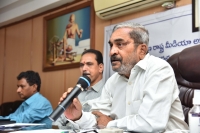 జర్నలిస్టుల సంక్షేమ నిధి - ఆర్థిక సహాయం పొందడానికి ఈనెల 18వరకు దరఖాస్తు చేసుకోండి: అల్లం నారాయణ 