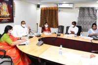 10 రోజుల్లో ఇళ్లు శుంకుస్థాపన‌కు సిద్దం కావాలి: ఏపీ మంత్రి వెల్లంపల్లి