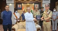 గవర్నర్ బిశ్వభూషణ్ ప్రశంసలు అందుకున్న డీజీపీ గౌతమ్ సవాంగ్