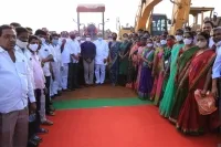 ఫార్మా సిటీ మెగా వెంచర్ పనులను ప్రారంభించిన విద్యా శాఖ మంత్రి సబితా ఇంద్రారెడ్డి