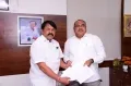 మంత్రి ఎర్రబెల్లిని కలిసిన వ్యవసాయ పరిశ్రమల అభివృద్ధి సంస్థ చైర్మన్