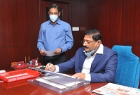 తెలంగాణ రాష్ట్ర ఎన్నికల కమీషనర్ గా బాధ్యతలు స్వీకరించిన పార్థసారథి 