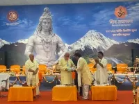 Mohan Bhagwat receives the first copy of the Haridwar Draft Declaration