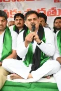 రాజకీయ లబ్ధి కోసమే రాజధాని తరలింపు.. ప్రజల కోసం కాదు: నాదెండ్ల మనోహర్
