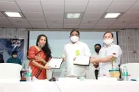 నిరుపేద మ‌హిళ‌ల‌కు పారిశ్రామిక శిక్ష‌ణ‌‌!