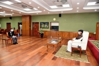 Health Secretary briefs the Vice President on latest health situation in Eluru