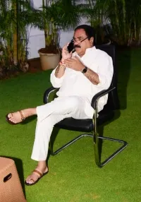 స్వీయ నియంత్ర‌ణ‌, సామాజిక దూరంతో, మాస్కులు ధ‌రించండి: మంత్రి ఎర్రబెల్లి 