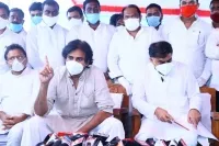 అసెంబ్లీలో బూతులు తిట్టుకోవడం కాదు.. రైతులకు ఎలా న్యాయం చేయాలో చూడండి: పవన్ కల్యాణ్ 