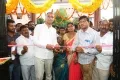 బాలికల వసతి గృహాన్ని ప్రారంభించిన హరీశ్ రావు