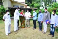 పన్నులు కట్టండి.. పల్లెల ప్రగతికి పాటు పడండి: మంత్రి ఎర్రబెల్లి