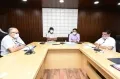 రైల్వే అండ‌ర్ బ్రిడ్జిలు, రైల్వే ఓవ‌ర్ బ్రిడ్జిల నిర్మాణంపై ద‌క్ష‌ణ మ‌ధ్య రైల్వే జ‌న‌ర‌ల్ మేనేజ‌ర్‌తో చ‌ర్చించిన‌ మంత్రి కేటీఆర్
