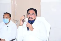 క‌రోనా వైర‌స్ విస్తృతి త‌గ్గుముఖం పట్టింది: మంత్రి ఎర్ర‌బెల్లి