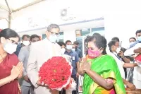 Governor and CM extend a warm welcome to CJI at Raj Bhavan - Hyderabad