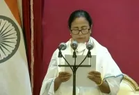 PM congratulates Mamata Banerjee on taking oath as CM