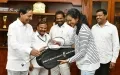 పీవీ సింధును అభినందించిన సీఎం కేసీఆర్!
