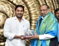నేషనల్‌ బిల్డింగ్‌ కన్‌స్ట్రక్షన్‌ కార్పొరేషన్‌ లిమిటెడ్‌ సీఎండీ ని సత్కరించిన ఏపీ సీఎం